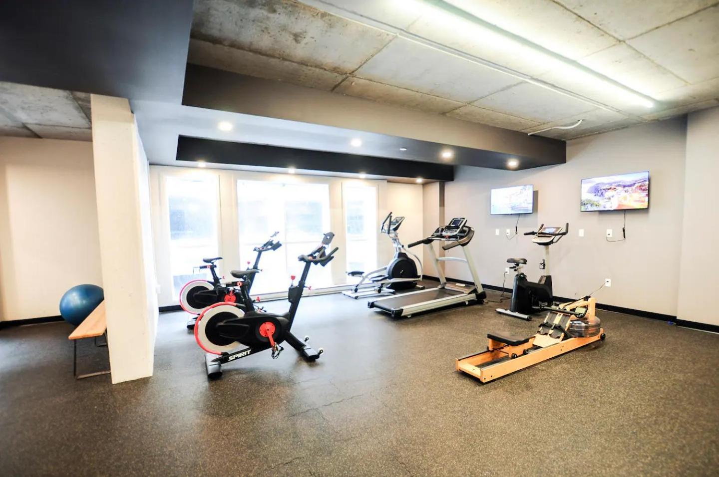 Quebec, Rustique Chic En Ville, Piscine Sur Le Toit Pour 2 A 6 Invites Εξωτερικό φωτογραφία